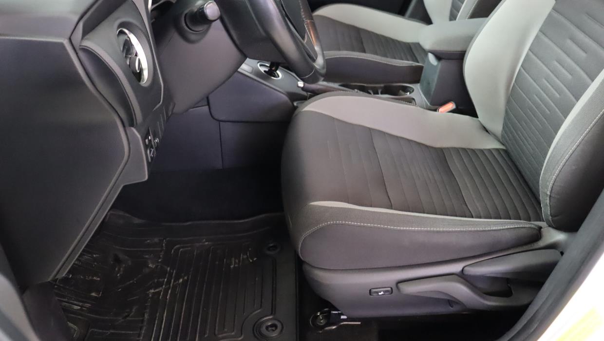 TOYOTA Auris 2017
