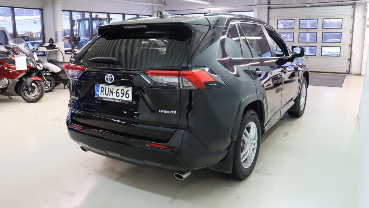 TOYOTA RAV4 2021
