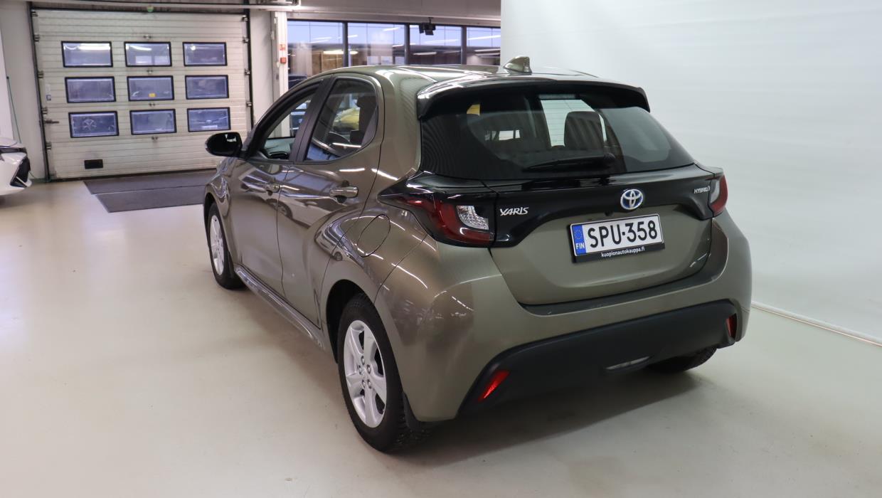 TOYOTA Yaris 2023