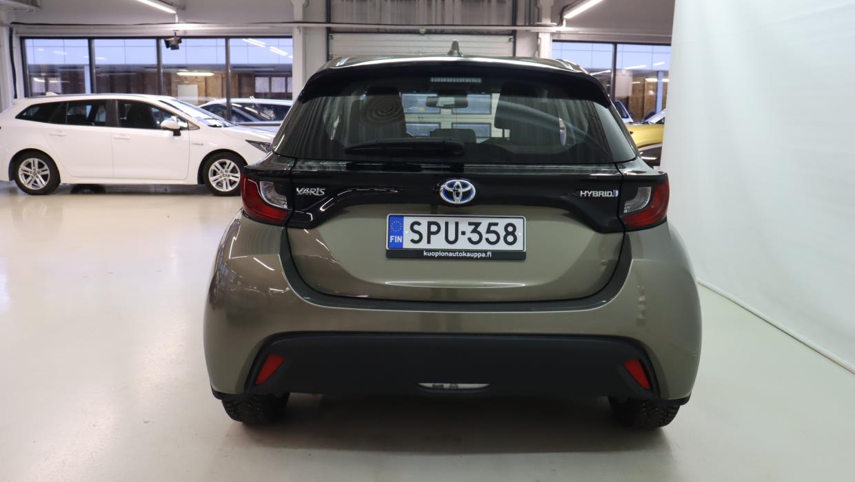 TOYOTA Yaris 2023