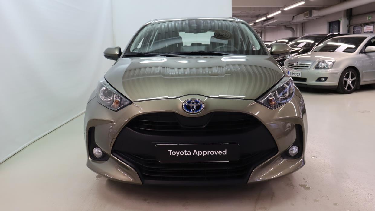 TOYOTA Yaris 2023