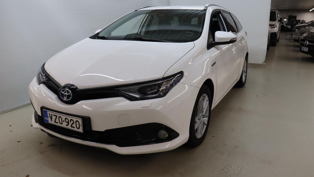 TOYOTA Auris 2017