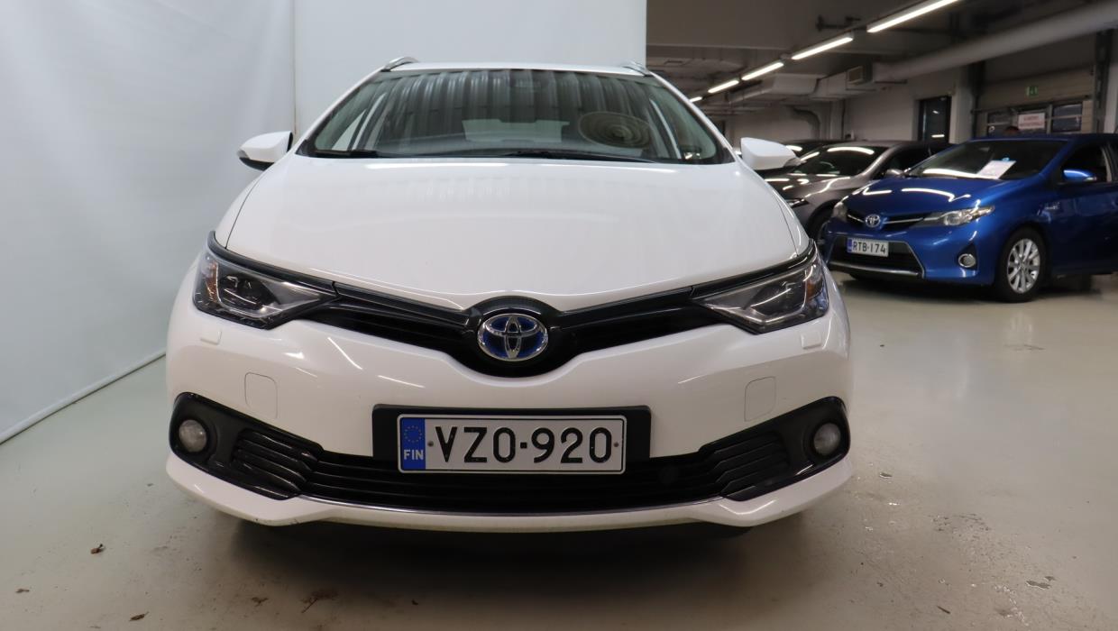 TOYOTA Auris 2017