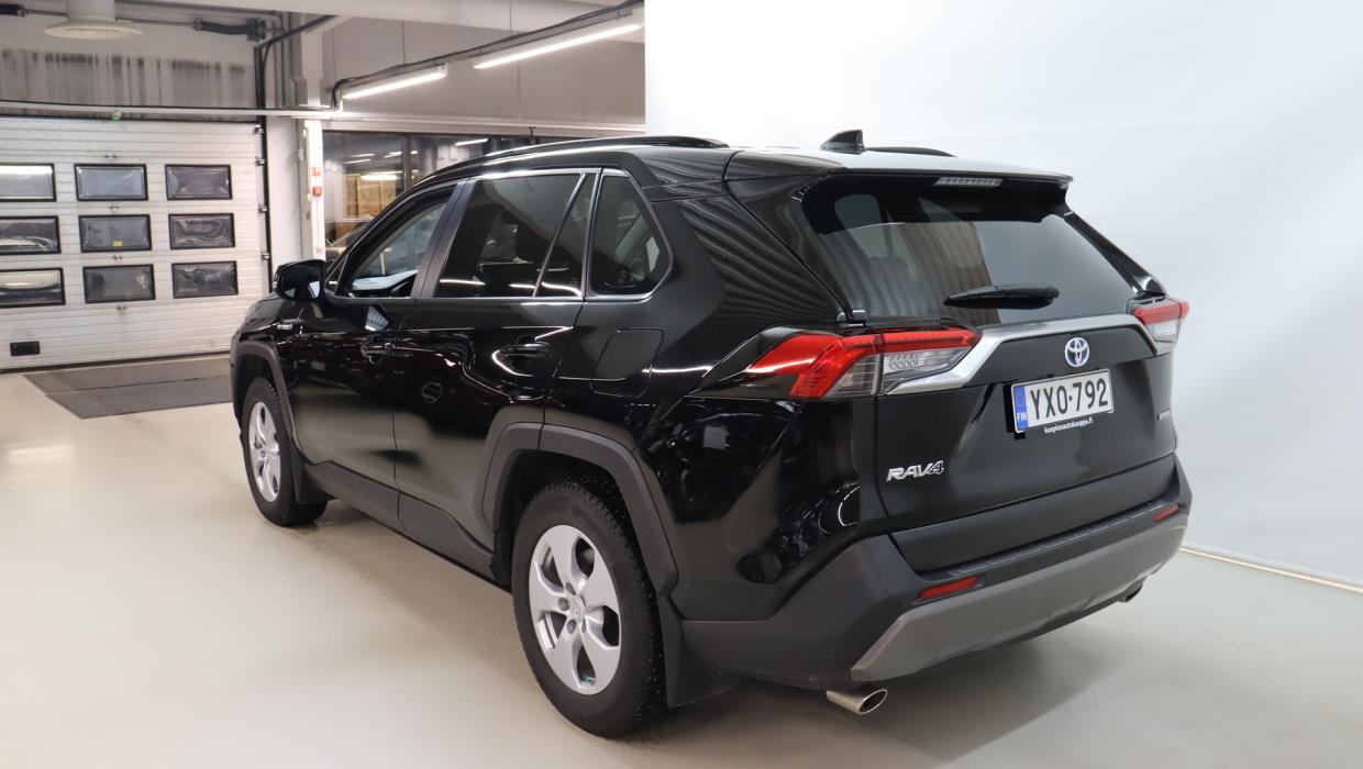 TOYOTA RAV4 2021